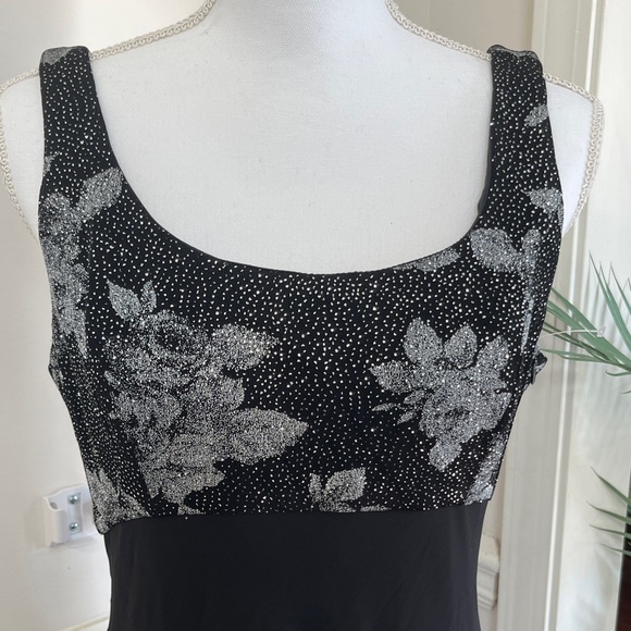 NWOT Alex Evenings Black and Silver Formal Dress Size 12 L Large - Picture 2 of 8